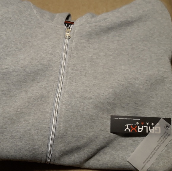♥️Bundle&Save♥️ New Galaxy by Harvic Zip Up Hoodie - Picture 4 of 5